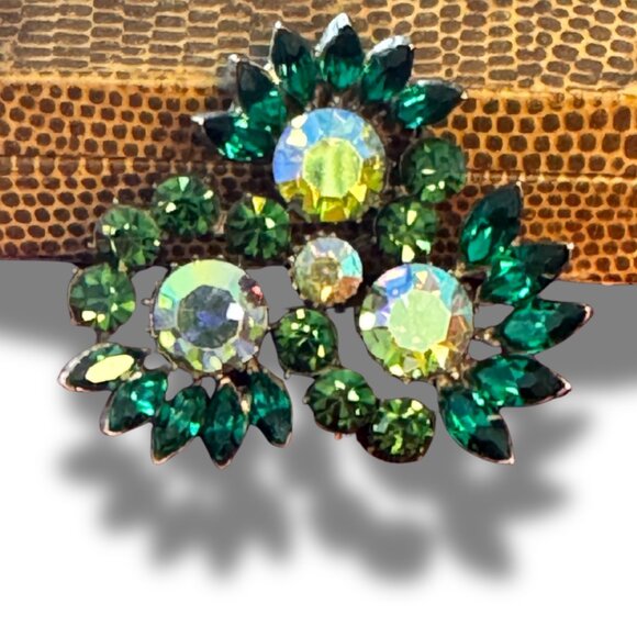 Vintage Green Brooch | UK Aurora Borealis Rhinestone. Crystal Statement Pin - Picture 4 of 12